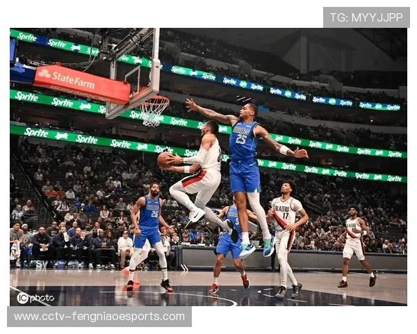 开拓者与独行侠篮板排名靠前，分别为第四和第五位